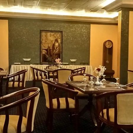 Aliqbal Hotel Al-Khobar Eksteriør bilde